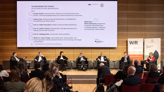 Abschlusspanel: Politische Perspektiven (Foto: Jürgen Aloisius Morgenroth)